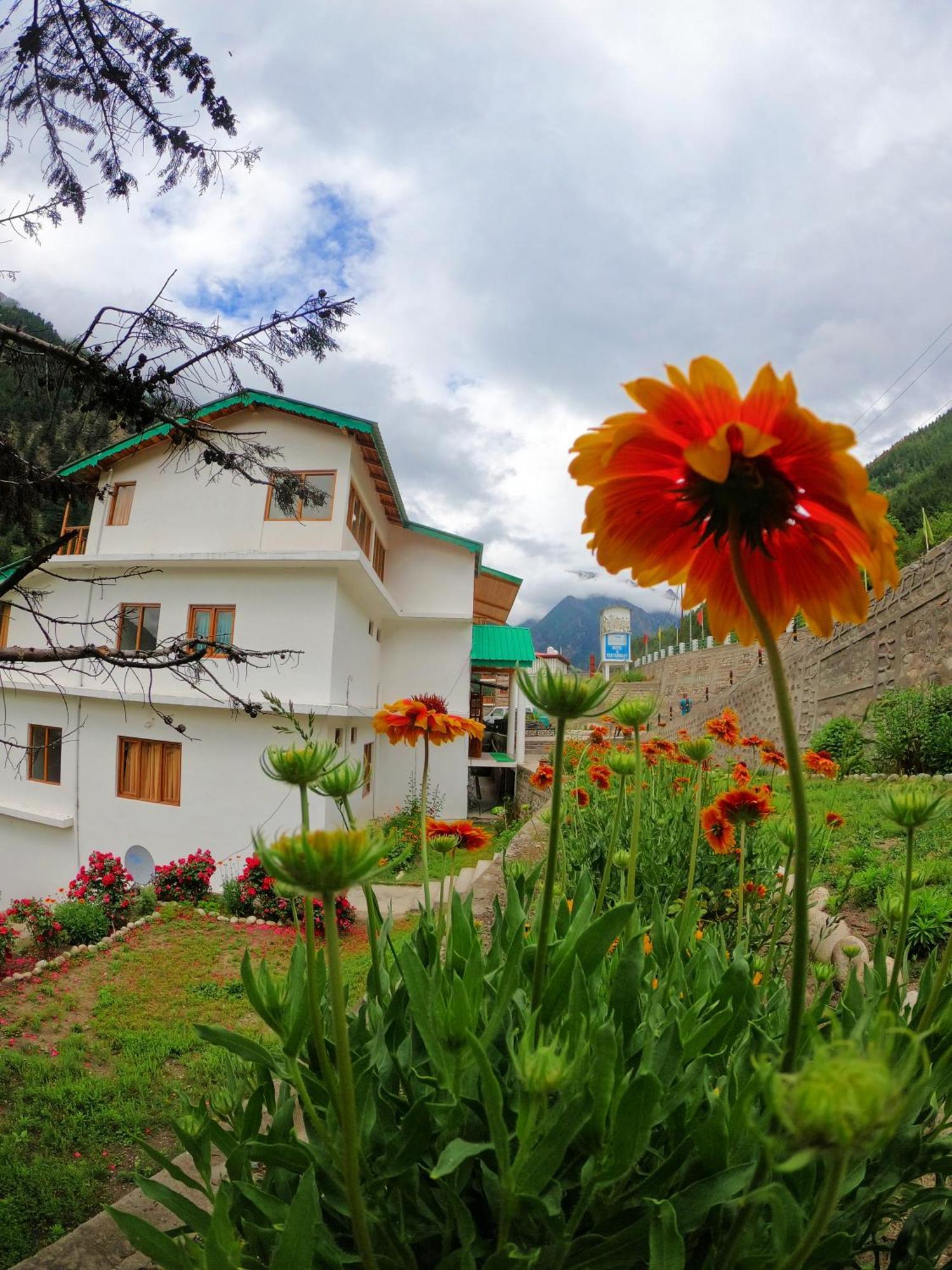 Готель Prakriti-The Retreat Harsil Екстер'єр фото